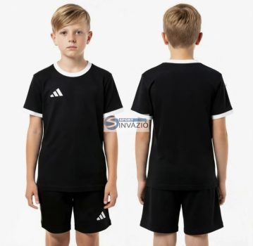 Adidas gyerek mez szett fiúknak és lányoknak