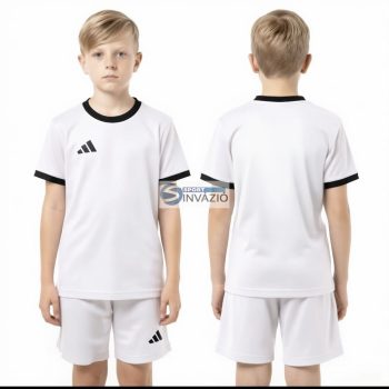 Adidas gyerek mez szett fiúknak és lányoknak