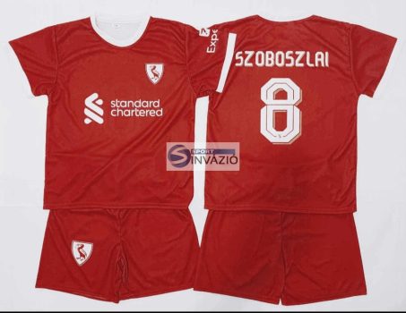  Liverpool SZOBOSZLAI 8 hazai Replika gyerek mez szett